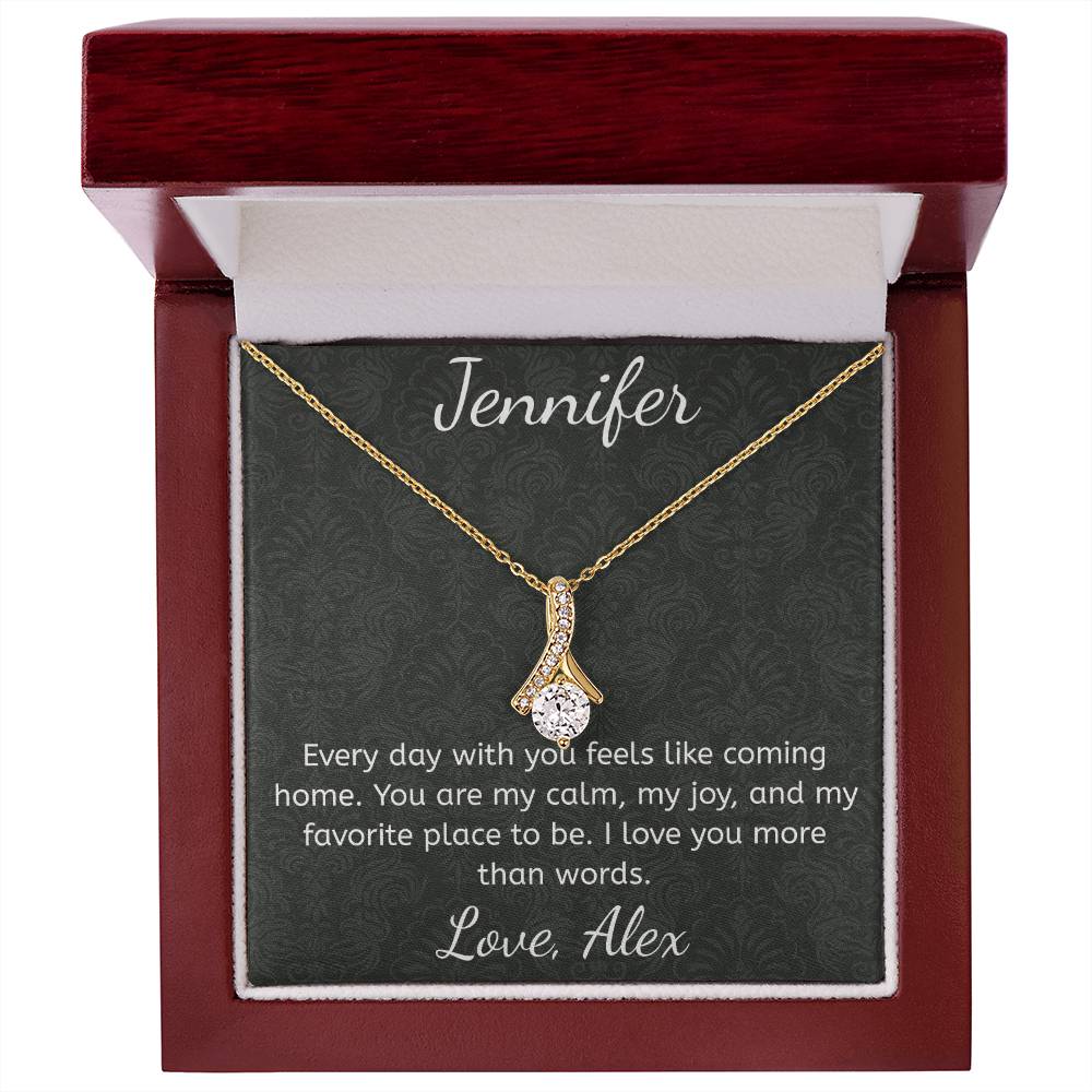 Alluring Beauty Necklace (Yellow & White Gold Variants)