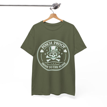 Vintage Skull & Crossbones Irish Tee — Mint Graphic Pirate Emblem T‑Shirt