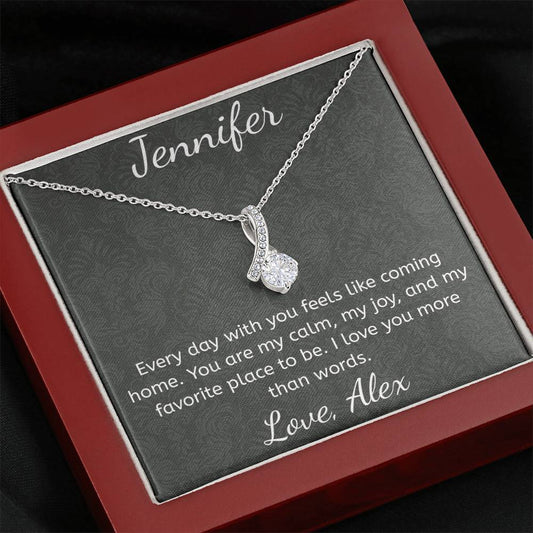 Alluring Beauty Necklace (Yellow & White Gold Variants)