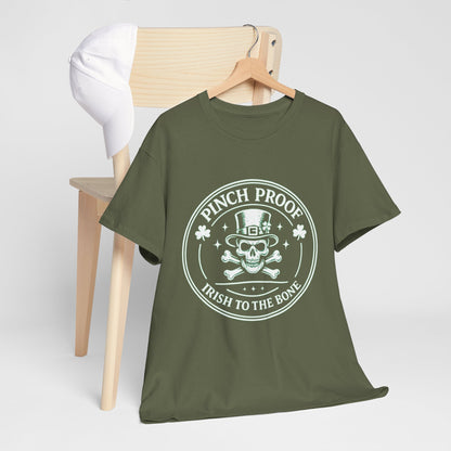 Vintage Skull & Crossbones Irish Tee — Mint Graphic Pirate Emblem T‑Shirt