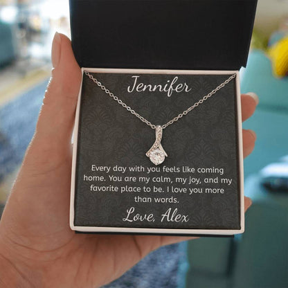 Alluring Beauty Necklace (Yellow & White Gold Variants)